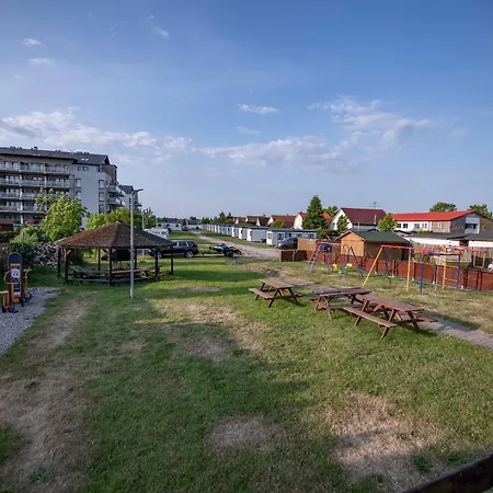 Letniskowe Plaza Ii *